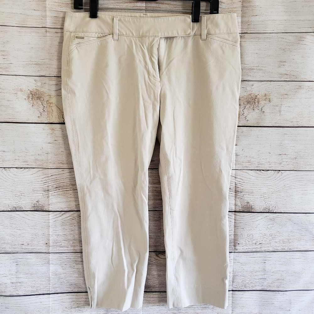 White House Black Market
Size 8
Pants Crop Leg